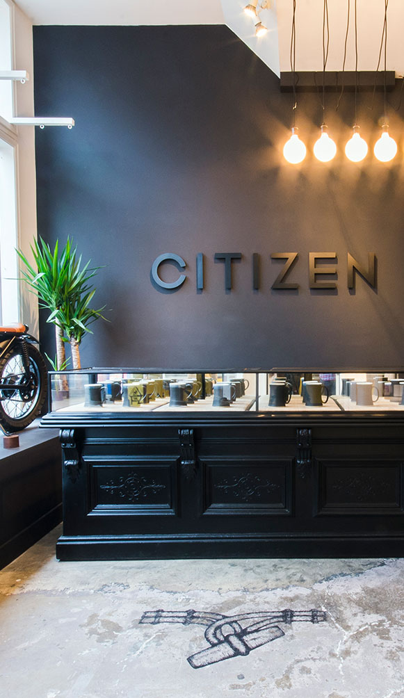 Citizen clothing feature right angle